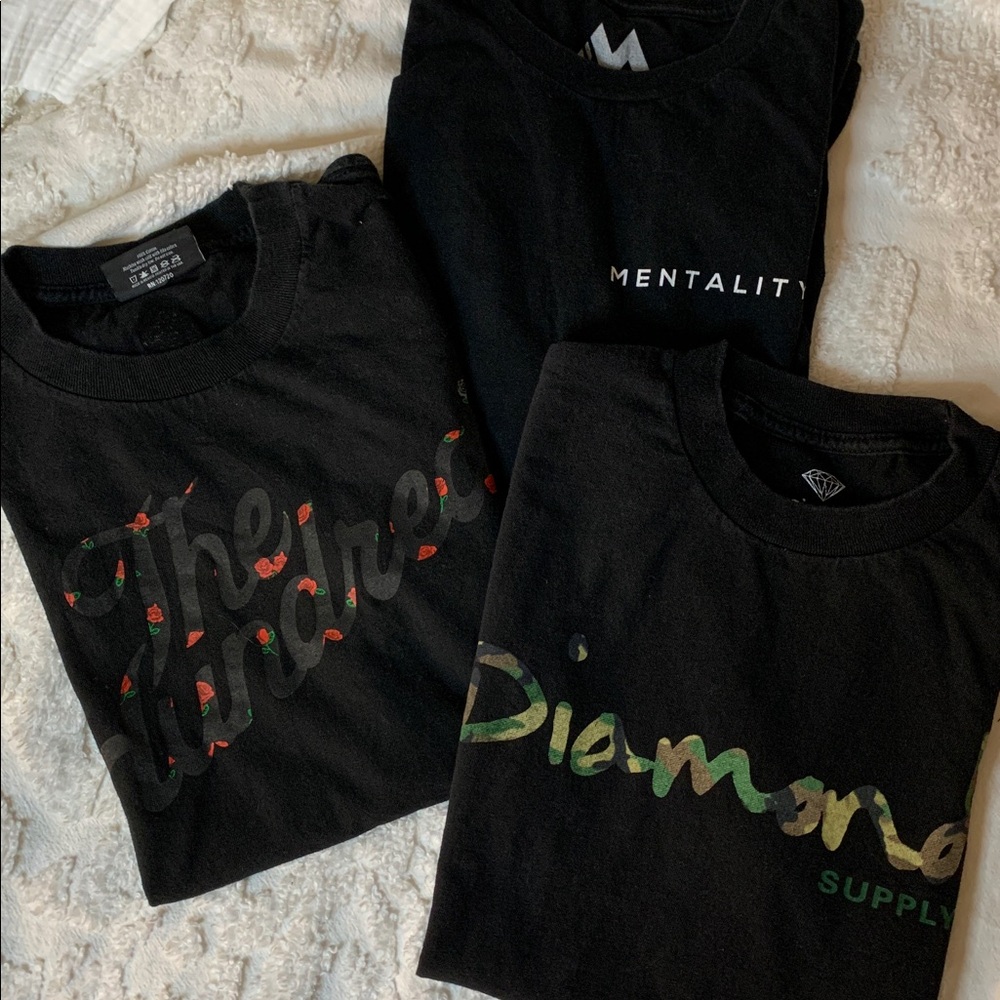 Bundle of iconic t-shirts